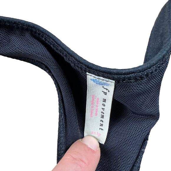 FREE PEOPLE Movement Lightning Synergy Black Workout Strappy Sports Bra Size XS - Picture 2 of 6